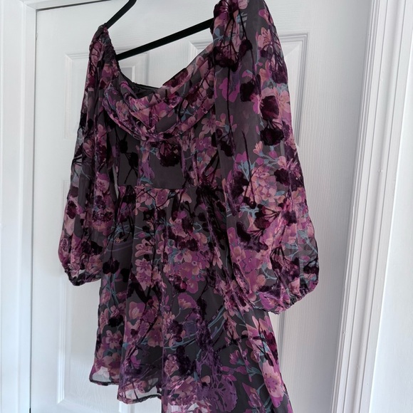 NWT SHOWPO Jessel Mini Dress Long Sleeve Cowl Corset in Burnt Out Floral 4 - Picture 9 of 16